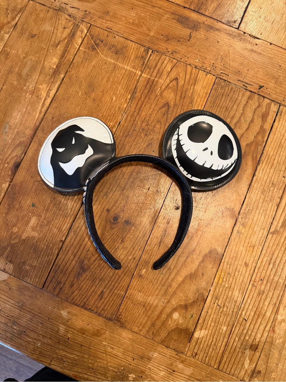 Skull Face Ear Headband in Black and White